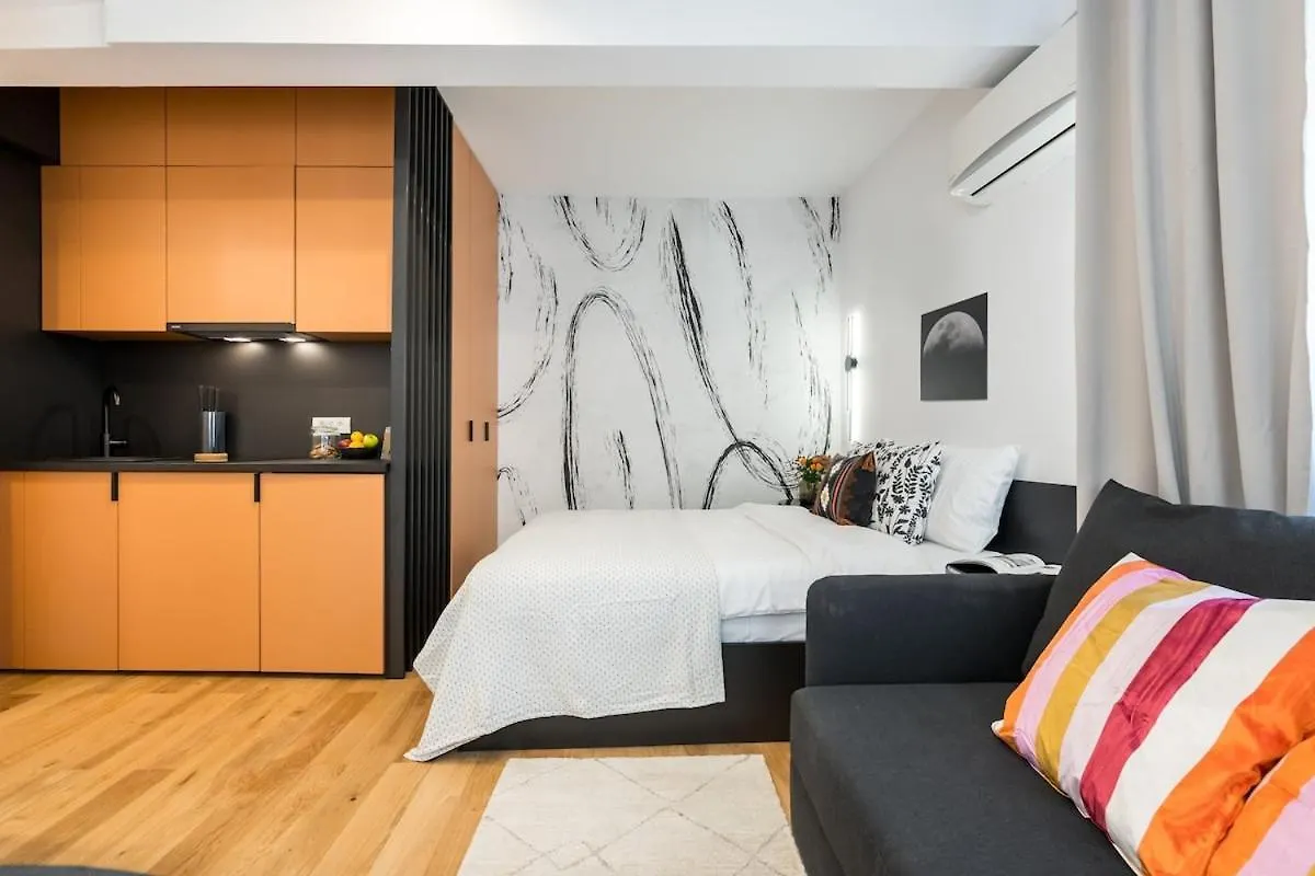 Sunny Studio - Charming Balcony - Romana Square Bukarest 0*,