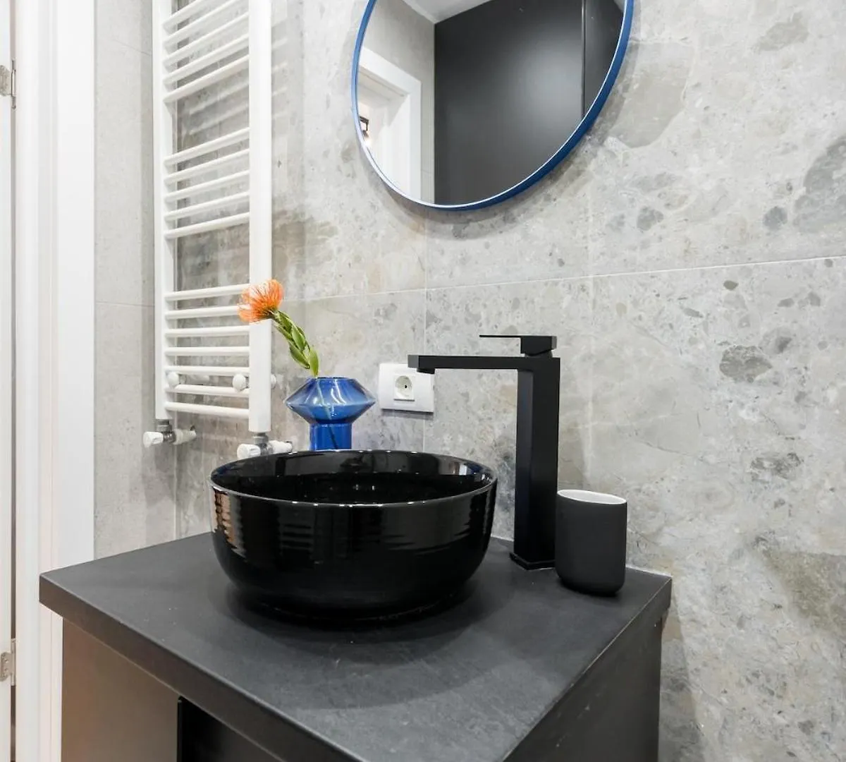 Sunny Studio - Charming Balcony - Romana Square Bukarest 0*,