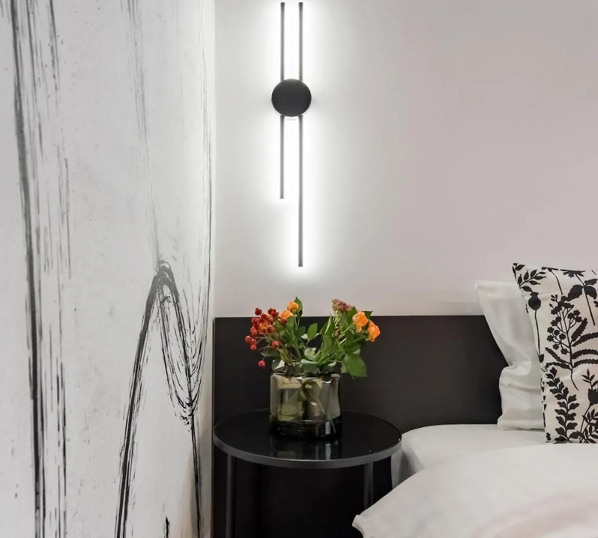 Sunny Studio - Charming Balcony - Romana Square Bukarest