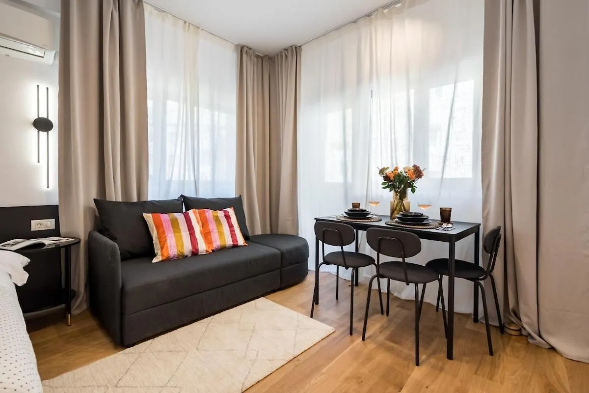 בוקרשט Sunny Studio - Charming Balcony - Romana Square