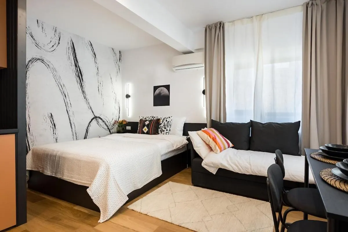בוקרשט Sunny Studio - Charming Balcony - Romana Square