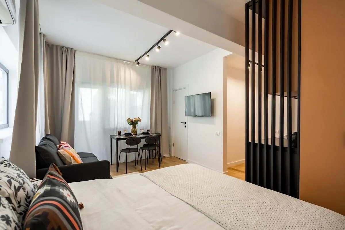 בוקרשט Sunny Studio - Charming Balcony - Romana Square